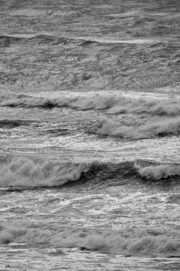 İtalya, Sicilya Kanalı, kışın sert Akdeniz