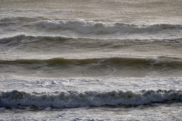 İtalya, Sicilya Kanalı, kışın sert Akdeniz