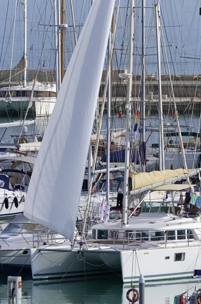 Italia Sicilia Mar Mediterráneo Marina Ragusa Enero 2019 Yates Lujo —  Fotos de Stock