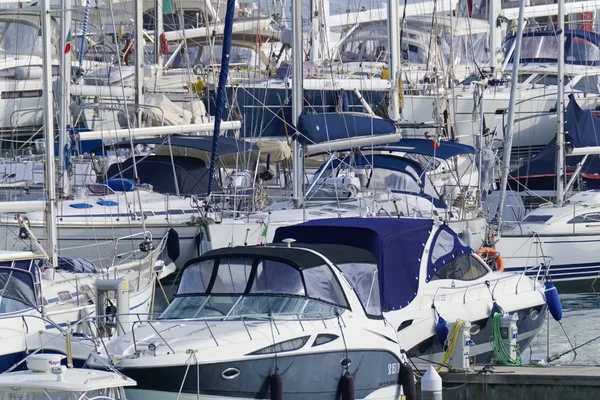 Itália Sicília Mar Mediterrâneo Marina Ragusa Janeiro 2019 Iates Luxo — Fotografia de Stock