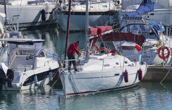Włochy Sycylia Morze Śródziemne Marina Ragusa Stycznia 2019 Ludzi Luksusowe — Zdjęcie stockowe