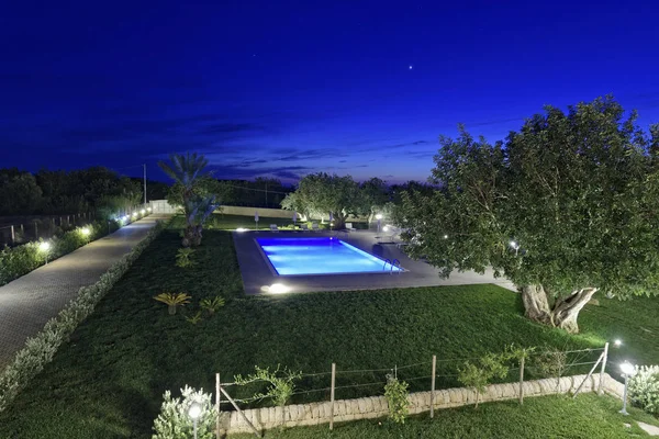 Italia Sicilia Santacroce Camerina Ragusa Campagna Giardino Con Piscina Tramonto — Foto Stock