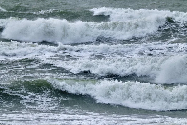 意大利 西西里海峡 冬季地中海汹涌大海 — 图库照片