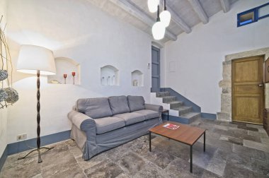 İtalya, Sicilya, Scicli (Ragusa eyaletinde); 20 Nisan 2018, daire salon - Editörden