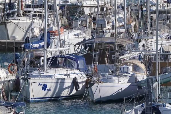 Itália Sicília Mar Mediterrâneo Marina Ragusa Janeiro 2019 Veleiros Porto — Fotografia de Stock