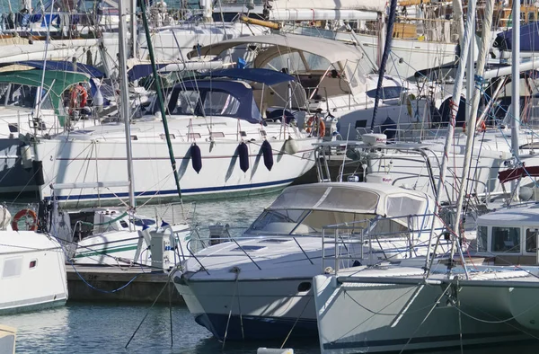 Włochy Sycylia Morze Śródziemne Marina Ragusa Stycznia 2019 Luksusowe Jachty — Zdjęcie stockowe