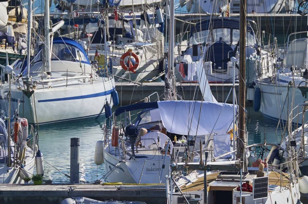 Itália Sicília Mar Mediterrâneo Marina Ragusa Fevereiro 2019 Veleiros Porto — Fotografia de Stock