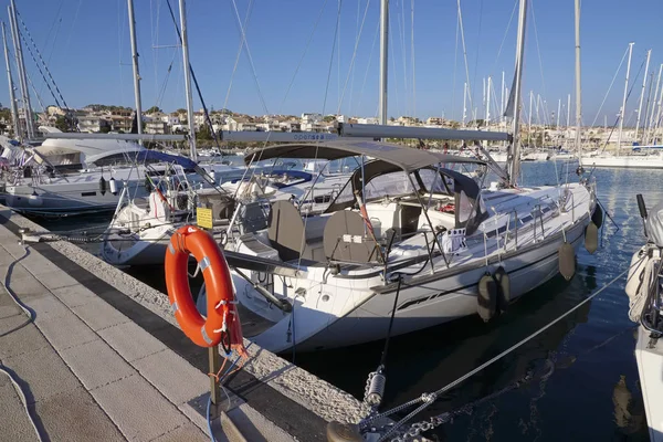 Italien Sicilien Middelhavet Marina Ragusa Februar 2019 Luksusyachter Havnen Editorial - Stock-foto