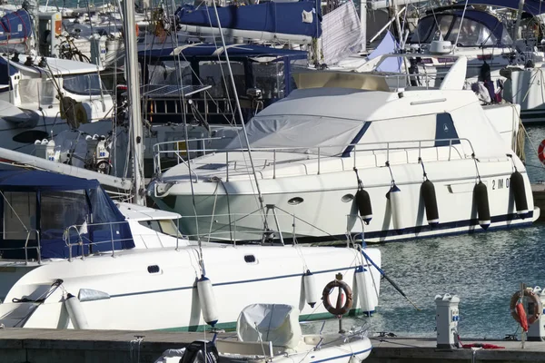 Italien Sizilien Mittelmeer Marina Ragusa Februar 2019 Motorboote Und Luxusyachten — Stockfoto