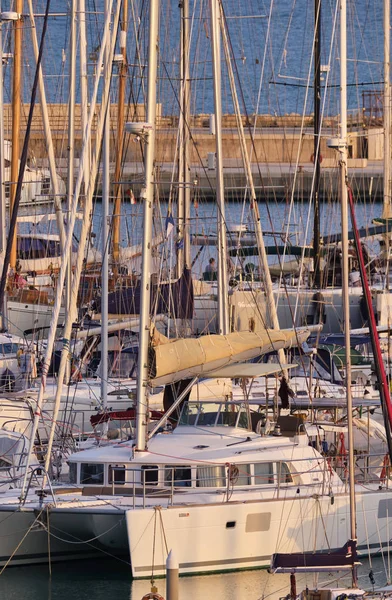 Itália Sicília Mar Mediterrâneo Marina Ragusa Fevereiro 2019 Iates Luxo — Fotografia de Stock