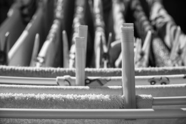 Kurutma askısında çamaşır yıkadım.