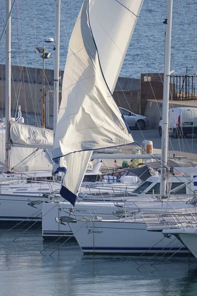 Italia Sicilia Mar Mediterráneo Marina Ragusa Febrero 2019 Veleros Puerto —  Fotos de Stock