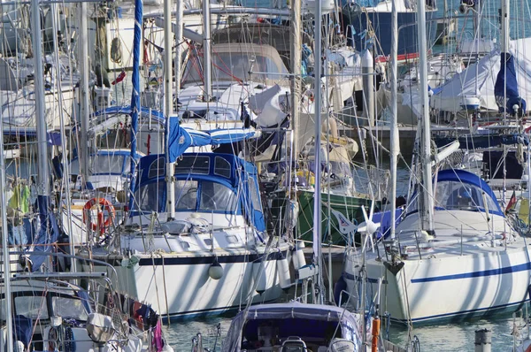 Italien Sizilien Mittelmeer Marina Ragusa Februar 2019 Segelboote Hafen Leitartikel — Stockfoto