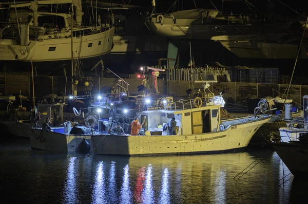 Talya Sicilya Akdeniz Marina Ragusa Şubat 2019 Port Ahşap Balıkçı — Stok fotoğraf