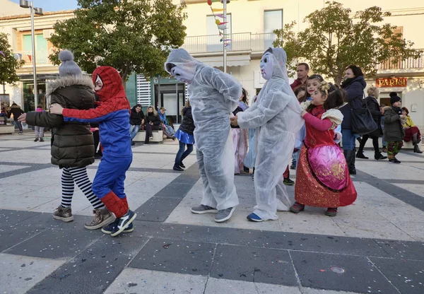 Itália Sicília Marina Ragusa Província Ragusa Março 2019 Crianças Jogando — Fotografia de Stock