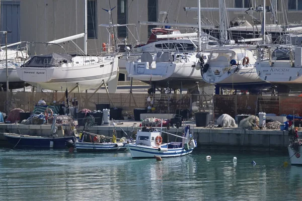 Italia Sicilia Mar Mediterráneo Marina Ragusa Marzo 2019 Barcos Pesqueros — Foto de Stock