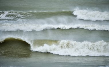 İtalya, Sicilya Kanalı, kışın sert Akdeniz