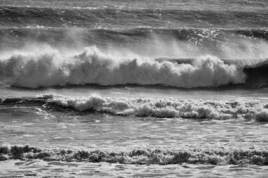 İtalya, Sicilya Kanalı, kışın sert Akdeniz