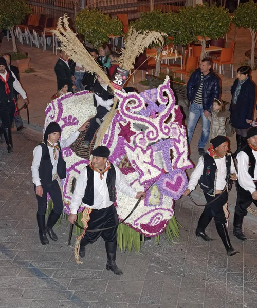 Italia Sicilia Scicli Provincia Ragusa Marzo 2014 Personas Caballos Adornados —  Fotos de Stock