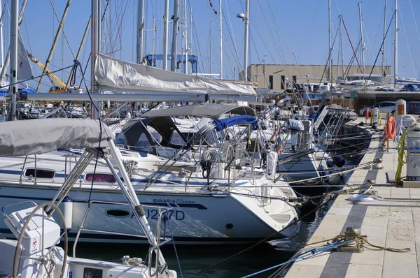 Italia Sicilia Mar Mediterráneo Marina Ragusa Marzo 2019 Yates Lujo —  Fotos de Stock