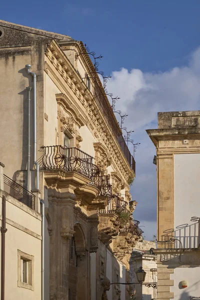 Italia Sicilia Scicli Provincia Ragusa Vista Fachada Barroca Del Palacio — Foto de Stock