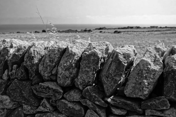 Itálie Sicílie Venkov Typické Ručně Vyrobené Sicilské Kamenné Zdi Středozemním — Stock fotografie