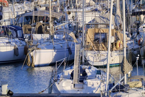Talya Sicilya Akdeniz Marina Ragusa Nisan 2019 Gün Batımında Limana — Stok fotoğraf