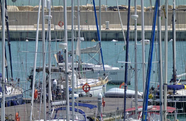 Italien Sicilien Medelhavet Marina Ragusa April 2019 Lyx Jakter Hamnen — Stockfoto