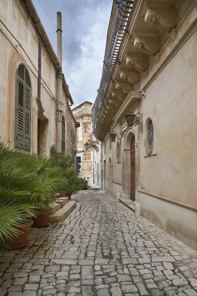 Italia Sicilia Scicli Provincia Ragusa Antiguos Edificios Bariques Con Balcones — Foto de Stock