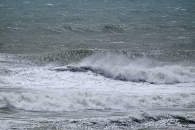 İtalya, Sicilya Kanalı, kışın sert Akdeniz