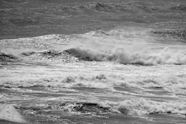 İtalya, Sicilya Kanalı, kışın sert Akdeniz