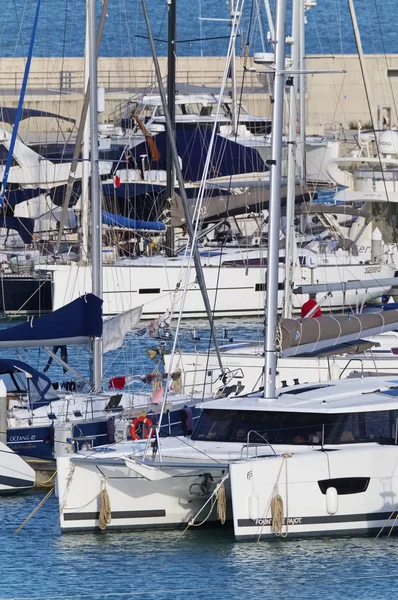 Italien Sizilien Mittelmeer Marina Ragusa Mai 2019 Luxusyachten Hafen Leitartikel — Stockfoto