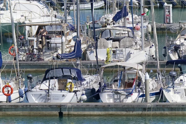 Италия Сицилия Средиземное Море Marina Ragusa Мая 2019 Года Шлюпки — стоковое фото