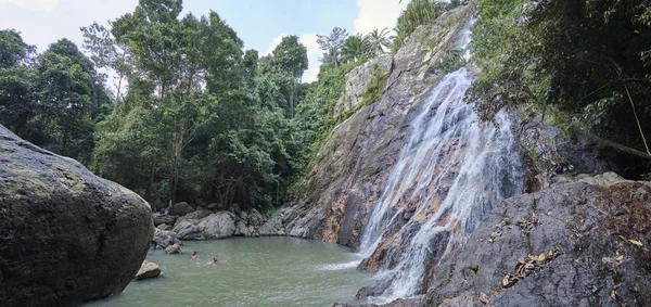 Таїланд Кох Самуї Острів Самуї Березня 2007 Люди Муанг Falls — стокове фото