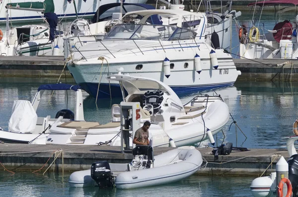 Italien Sizilien Mittelmeer Marina Ragusa Provinz Ragusa Juli 2019 Menschen — Stockfoto