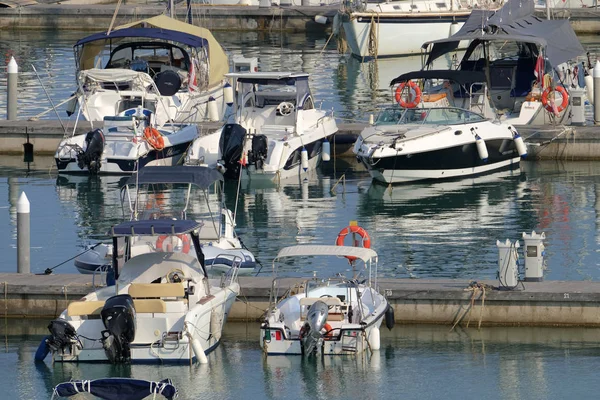 Italien Sizilien Mittelmeer Marina Ragusa Provinz Ragusa Juli 2019 Motorboote — Stockfoto