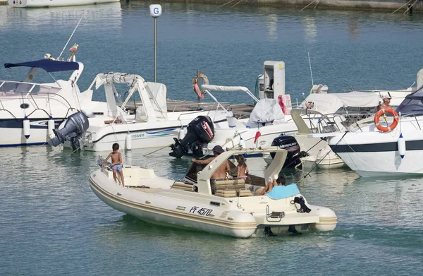 Italien Sizilien Mittelmeer Marina Ragusa Provinz Ragusa Juli 2019 Menschen — Stockfoto