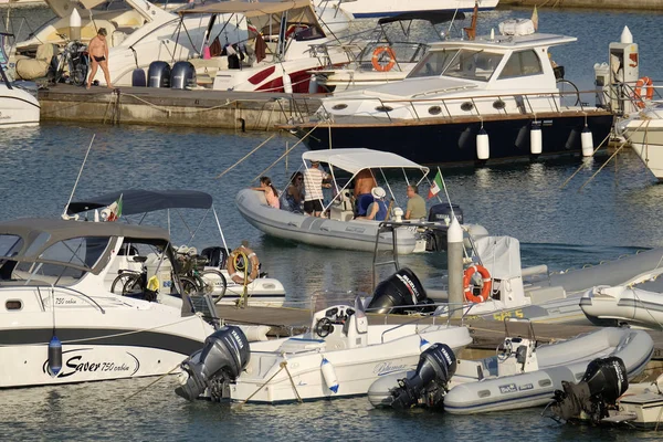 Taly Sicilya Akdeniz Marina Ragusa Ragusa Eyaleti Ağustos 2019 Limanda — Stok fotoğraf