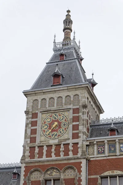 Holandia Amsterdam Widok Elewacji Dworca Kolejowego — Zdjęcie stockowe