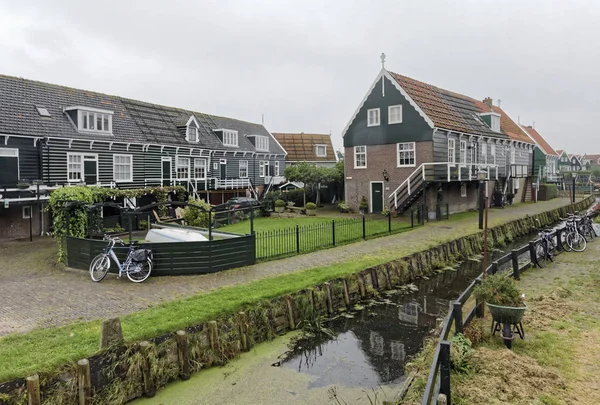 Holland Vollendam Amsterdam Klassieke Nederlandse Privé Huizen Een Waterkanaal — Stockfoto