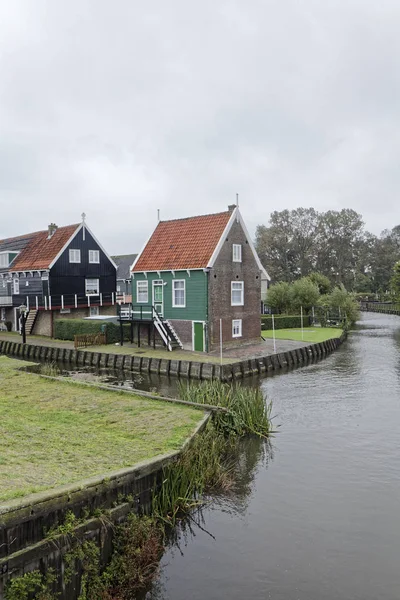 Hollande Vollendam Amsterdam Anciennes Maisons Privées Hollandaises Classiques Sur Canal — Photo