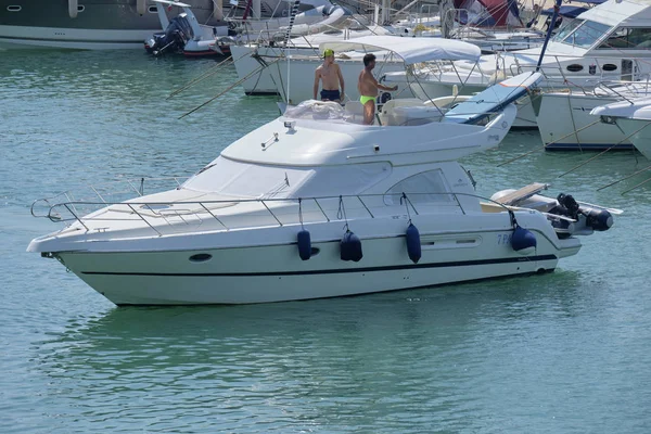 Italie Sicile Méditerranée Marina Ragusa Août 2018 Les Gens Sur — Photo