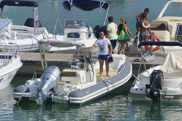 Italie Sicile Méditerranée Marina Ragusa Province Raguse Août 2019 Personnes — Photo