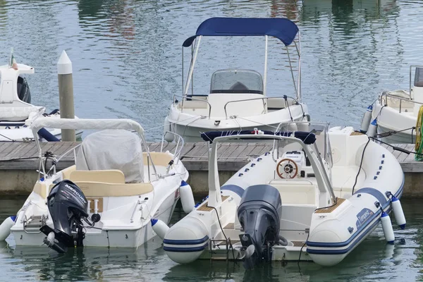 Italien Sicilien Medelhavet Marina Ragusa Provinsen Ragusa September 2019 Motorbåtar — Stockfoto