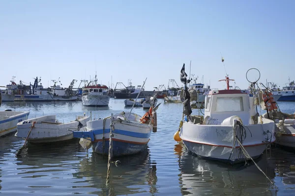 Italia Sicilia Scoglitti Provincia Ragusa Pescherecci Siciliani Legno Nel Porto — Foto Stock