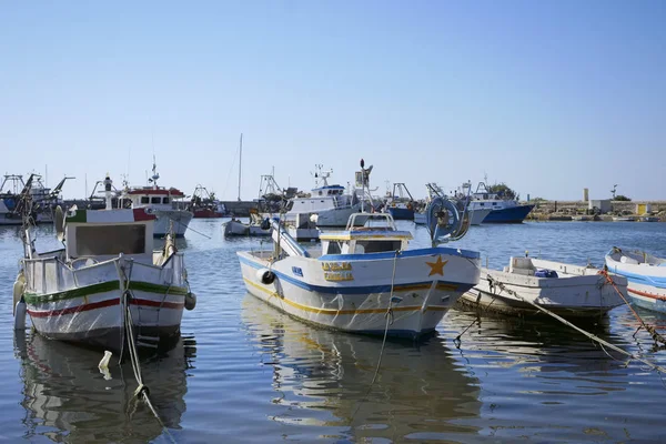 Italia Sicilia Scoglitti Provincia Ragusa Pescherecci Siciliani Legno Nel Porto — Foto Stock