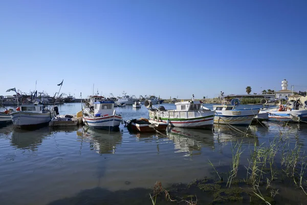 Italien Sicilien Scoglitti Provinsen Ragusa Sicilianska Trä Fiskebåtar Hamnen Och — Stockfoto