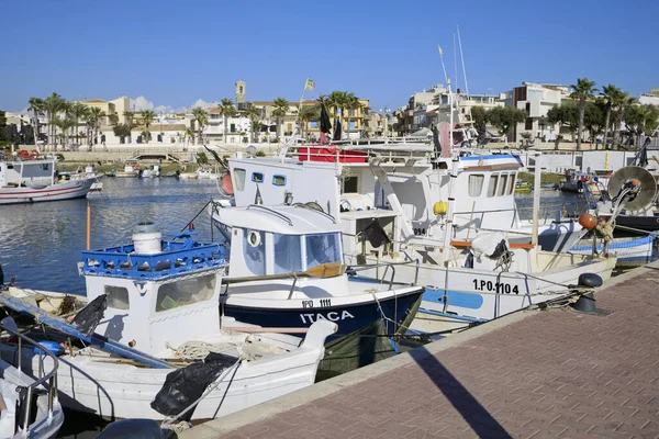 Italien Sicilien Scoglitti Provinsen Ragusa September 2019 Sicilianska Trä Fiskebåtar — Stockfoto