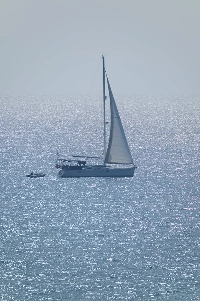 イタリア シチリア島 地中海 セーリングボート — ストック写真