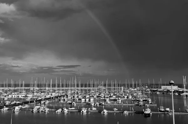 Italia Sicilia Mar Mediterraneo Marina Ragusa Barche Motore Yacht Lusso — Foto Stock